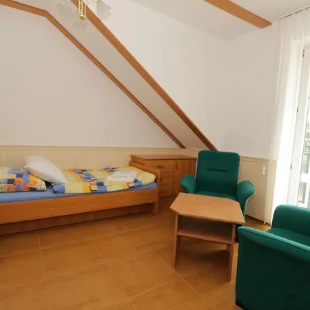 Penzion Hurka Guest house Dolni Libchavy