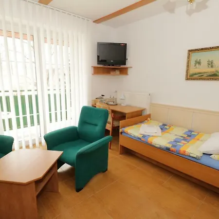 Hurka Pensionat 3*